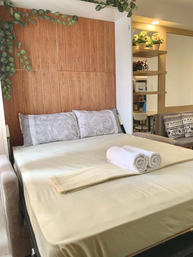 The Persimmon Studios Near Ayala And Sm City Себу Экстерьер фото