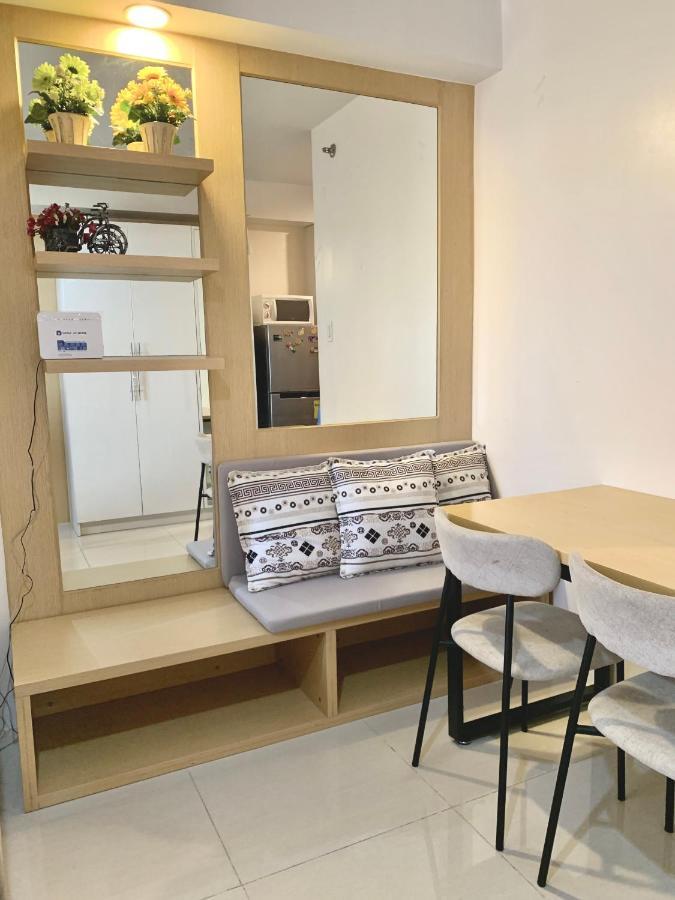 The Persimmon Studios Near Ayala And Sm City Себу Экстерьер фото