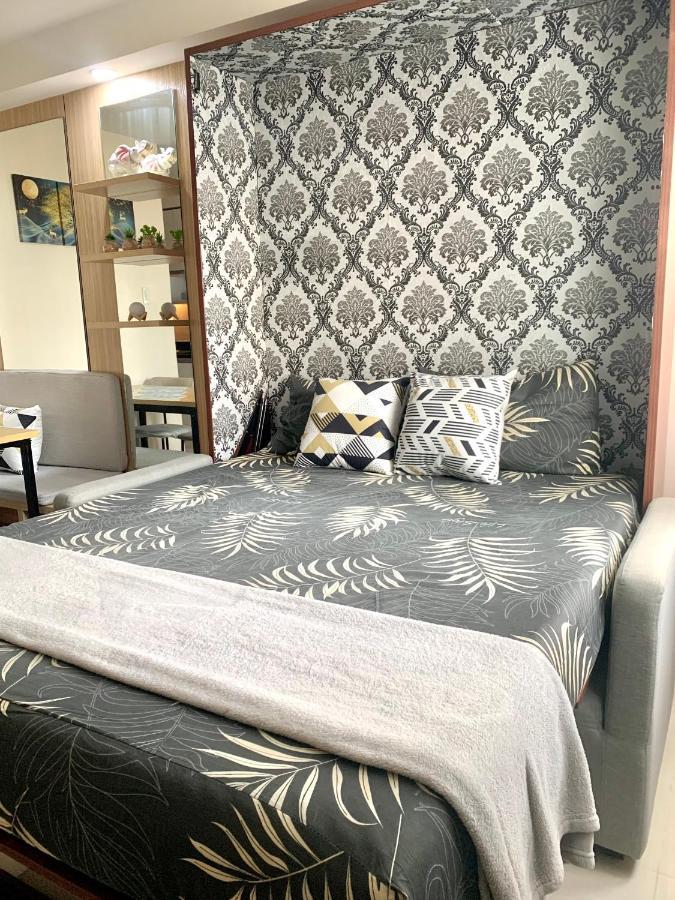 The Persimmon Studios Near Ayala And Sm City Себу Экстерьер фото